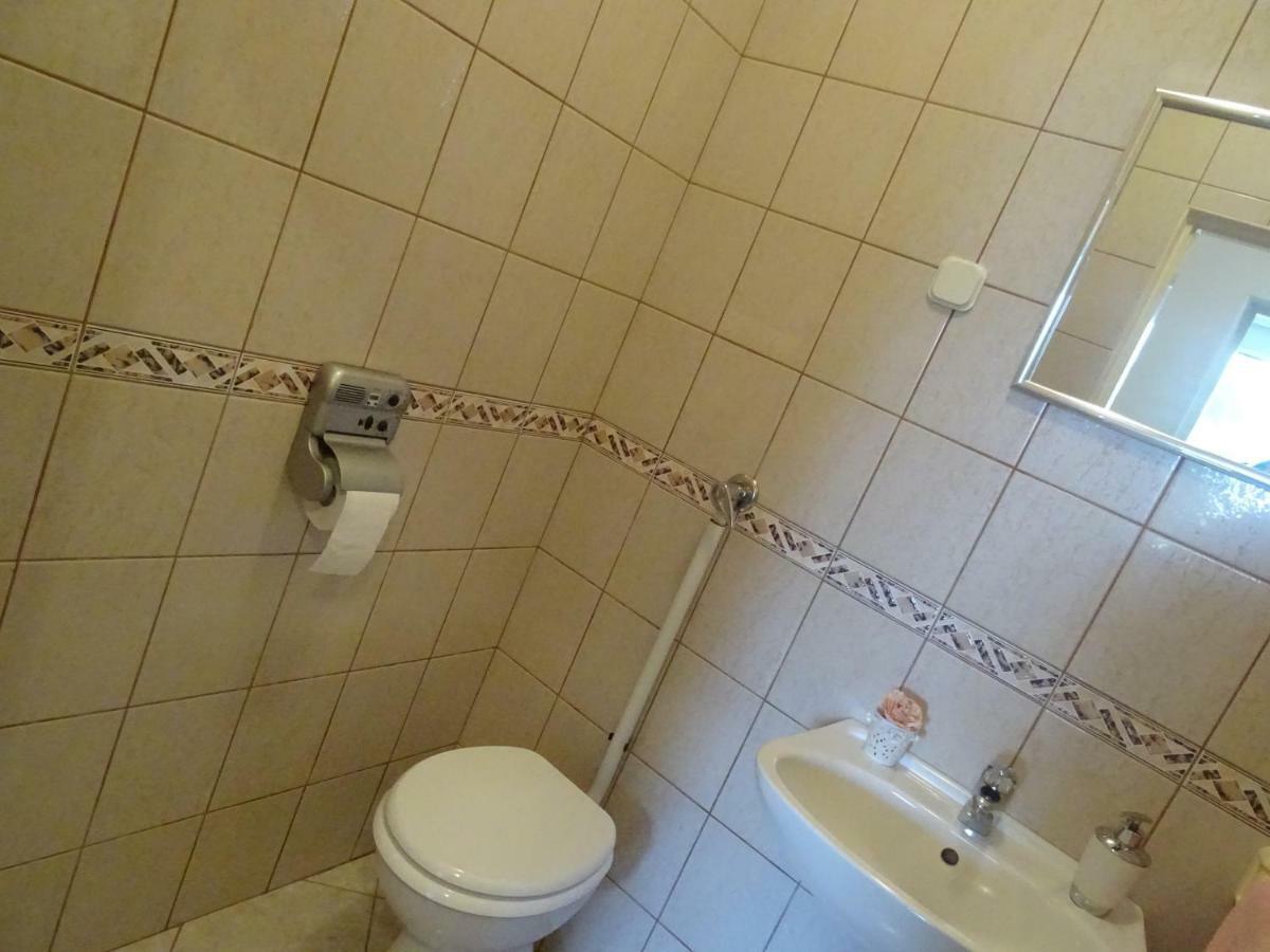 Apartman Iris S Terasom Rijeka Exterior foto